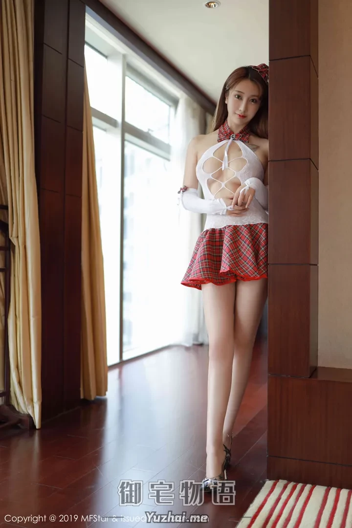 Betty林子欣_性感模特丝袜足控写真图包